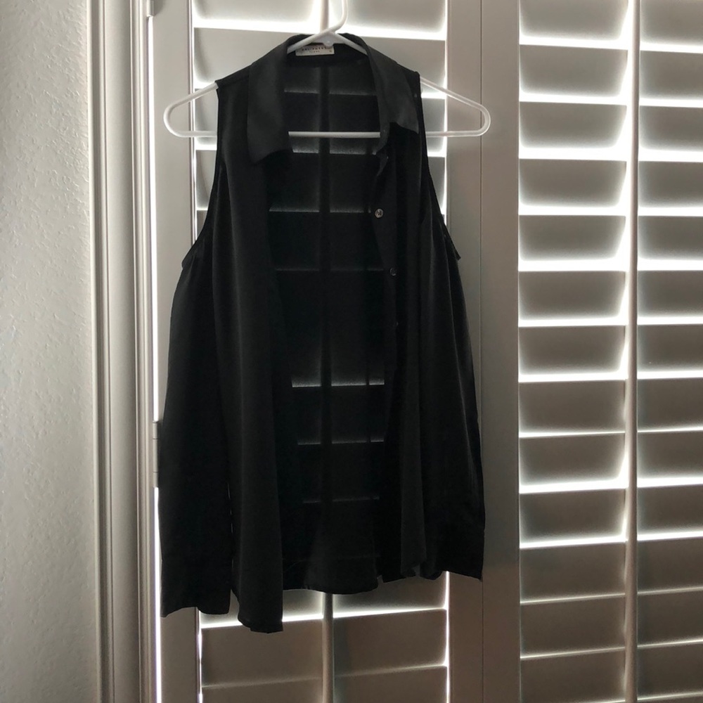 Equipment expense shoulders blouse